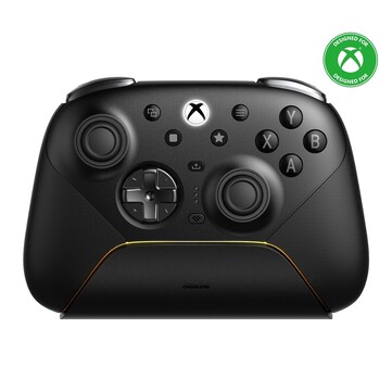 La manette 8BitDo Ultimate 3E pour Xbox est livrée avec une station d'accueil pour la recharge sans fil.