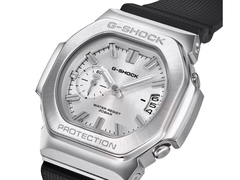 Montres Casio de la série GMC-2500 à bracelet en résine