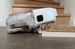 DJI Romo P2 en train de grimper.
