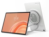 La Lenovo Tab Plus Gen 2 dispose d'un haut-parleur au dos et d'une béquille intégrée.