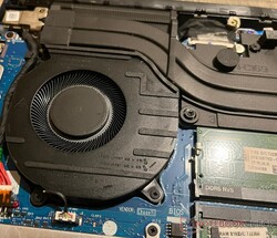 Le CPU et le GPU disposent chacun d'un ventilateur de refroidissement dédié