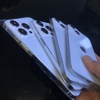répliques de l'iPhone 14. (Source de l'image : SonnyDickson)
