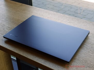 Le châssis élégant de l'Acer Swift X 14 AI (Image source : Notebookcheck)