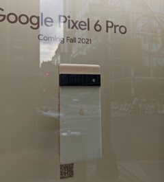 Le Pixel 6 Pro en chair et en os, &quot; Coming Fall 2021 &quot;. (Image source : u/ThisGuyRightHer3)
