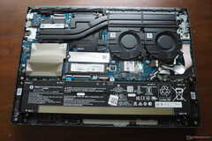 De la place pour l'expansion : L'intérieur du Victus 15 (Image source : Notebookcheck)