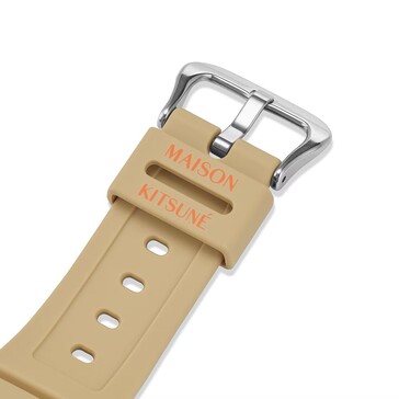Le logo de Maison Kitsuné figure sur la boucle du bracelet. (Source de l'image : Casio US)