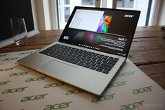 L&#039;Acer Swift 3 OLED est doté d&#039;un écran 2,8K et d&#039;un processeur Alder Lake-H de 45 watts. (Image source : Acer)