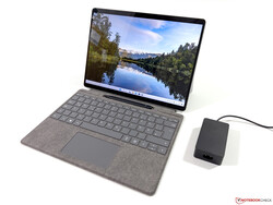 En examen : Microsoft Surface Pro 9. Dispositif échantillon fourni par :