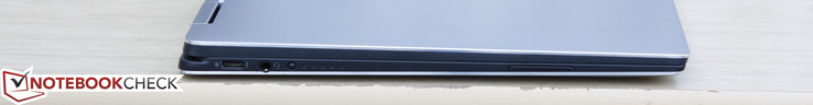 Côté gauche: USB 3.0 Type-C, prise combo audio 3,5 mm, Indicateur de capacité de batterie.