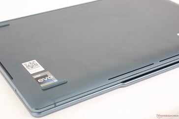Test du Lenovo Yoga Book 9i 2-en-1 OLED à double écran : double  satisfaction ? - Notebookcheck.fr