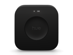 Le Hue Bridge Pro de Philips (photo) sera lancé en septembre 2025. (Source de l&#039;image : Philips)