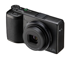 Ricoh annonce l'appareil photo numérique compact GR IV avec objectif 28 mm. (Source de l'image : Ricoh)