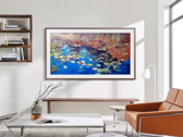 Le téléviseur Samsung Frame 2022 est désormais disponible en précommande auprès de Samsung et d'Amazon. (Image source : Samsung)