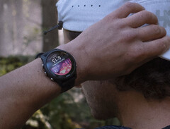 Le Forerunner 255 est maintenant éligible pour sa deuxième mise à jour logicielle 19.xx après la version Beat 19.09. (Image source : Garmin)