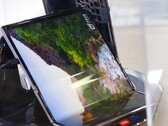 Voici notre premier regard sur la tablette tri-pliante de TCL