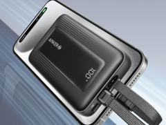 Les accessoires Anker Zolo Power Bank 10K et 20K sont équipés de deux câbles intégrés. (Source de l&#039;image : Anker)