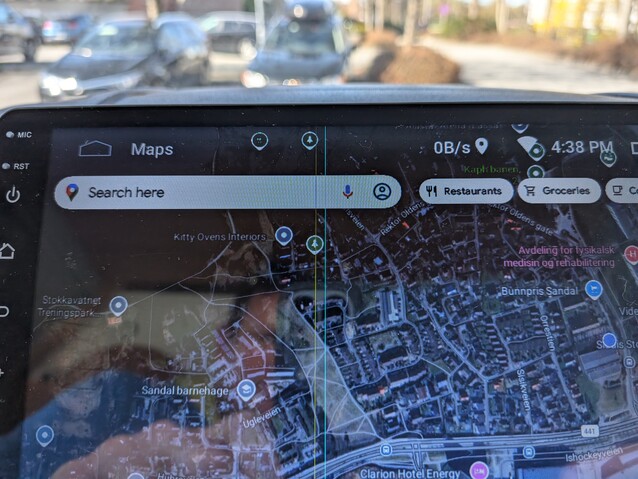 En 720p, l'affichage n'a jamais été excellent, mais après environ 4 ans d'utilisation, des lignes verticales ont commencé à apparaître.