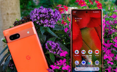 Le Pixel 7a est l'un des nombreux smartphones Pixel recevant la mise à jour TQ3A.230705.001. (Source de l'image : NotebookCheck)