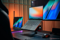 Les futurs ordinateurs portables RTX 5070, comme le ROG Zephyrus G14 illustré ici, pourraient être équipés de 12 Go de VRAM