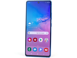 En test : le Samsung Galaxy S10 Lite (SM-G770F). Modèle de test aimablement fourni par :