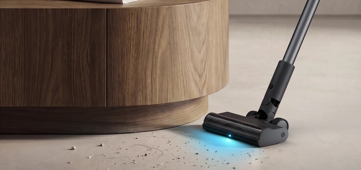 La lampe intégrée à angle incliné permet de mettre en évidence la poussière et les saletés cachées