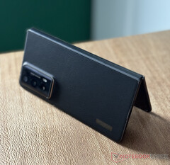 Le Magic V2 devrait recevoir des mises à jour majeures du système d'exploitation jusqu'à Android 17. (Image source : Notebookcheck)