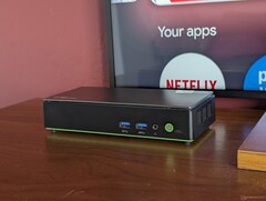 La NucBox K13 pèse à peine plus de 500 g et est équipée d'un espace de stockage et d'une mémoire vive