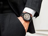 Le bracelet Pitaka en fibre de carbone est une alternative légère et robuste aux bracelets par défaut des séries Galaxy Watch4 et Galaxy Watch5 de Samsung. (Source de l'image : Pitaka)