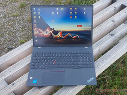 Le Lenovo ThinkPad T16 G2 (21HH003AGE), échantillon fourni par Lenovo :