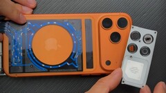 Un iPhone 17 Pro Max équipé d&#039;un système de refroidissement à l&#039;eau (Source : Kingmi Mobile)