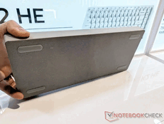 Keychron K2 HE Concrete bottom (Image source : Notebookcheck/Stephen Pereyra)