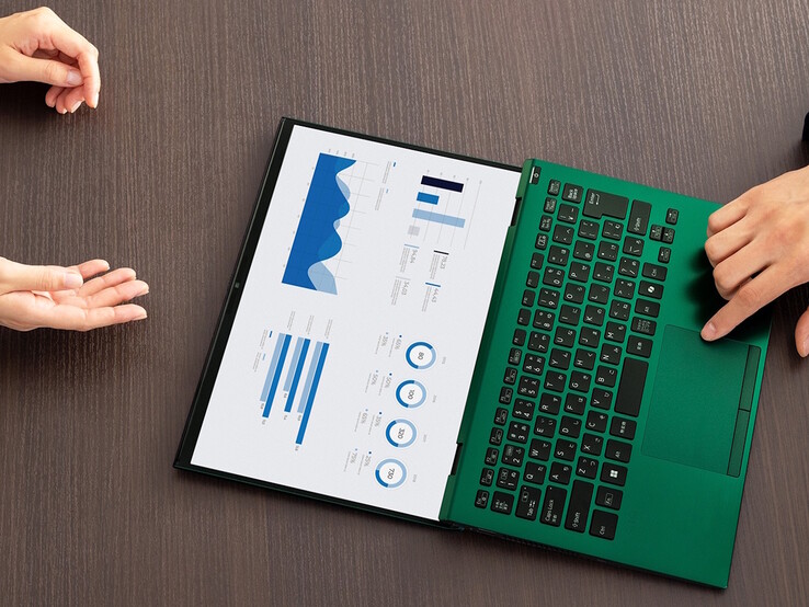 L'écran du Vaio SX14-R peut s'ouvrir à 180 degrés.