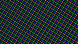 Les écrans OLED sont basés sur une matrice de sous-pixels RGGB composée d'une diode électroluminescente rouge, d'une diode électroluminescente bleue et de deux diodes électroluminescentes vertes.