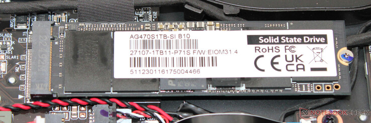 Un disque SSD PCIe-4 sert de disque système.