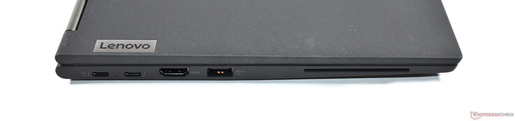 A gauche : 2x Thunderbolt 4, HDMI 2.0, USB-A 3.2 Gen 1, carte à puce