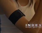 Garmin a conçu l'Index Sleep Monitor pour qu'il soit porté autour du biceps plutôt qu'au poignet. (Source de l'image : Garmin)