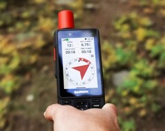 Le nouvel appareil GPS portable de Garmin peut être utilisé pour les appels d'urgence par satellite (Source : Garmin)