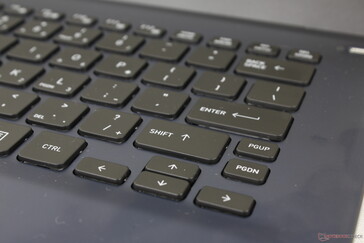 Les touches Shift, PgUp et PgDn sont beaucoup plus petites et spongieuses que sur la plupart des autres ordinateurs portables