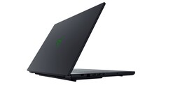 Angle arrière de l'ordinateur portable de jeu Razer Blade 18 (Image source : Razer PR)