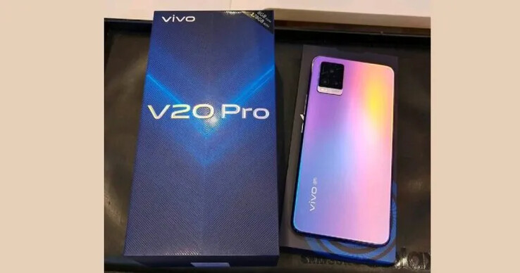 Le prétendu panneau arrière du Vivo V20 Pro. (Source : Twitter via MySmartPrice)