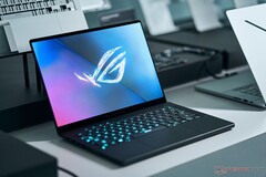 ASUS continue de proposer la série ROG Zephyrus G en deux tailles. (Source de l&#039;image : Notebookcheck)