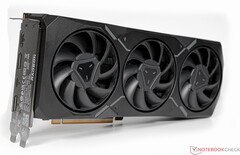 Les RX 7800 XT et RX 7700 XT seraient équipés du GPU Navi 32. (Source : Notebookcheck)