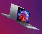Lenovo commercialise actuellement l'IdeaPad Slim 3 dans les finitions Cosmic Blue et Luna Grey.