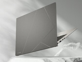 ASUS commercialisera le UX5304 dans les variantes " VA " et " MA ". (Source de l'image : ASUS)