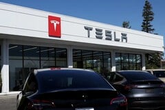 Un centre de service Tesla. L&#039;entreprise utilise l&#039;IA pour améliorer son service à la clientèle (Source de l&#039;image : Justin Sullivan/Getty Images)