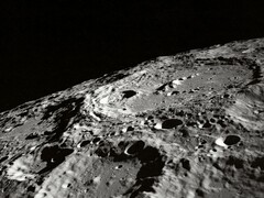 Image montrant des cratères sur la Lune.