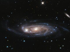 Une image représentant la galaxie UGC 2885 dans l'univers.