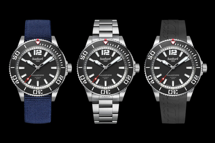 La montre de plongée est disponible avec trois options de bracelet
