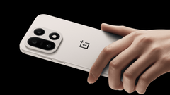 Le OnePlus 15 (Source : OnePlus)