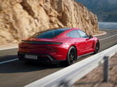 L'élégante Porsche Taycan pourrait bientôt avoir un nouveau modèle supérieur qui portera le nom de " Turbo GT " (Image : Porsche)